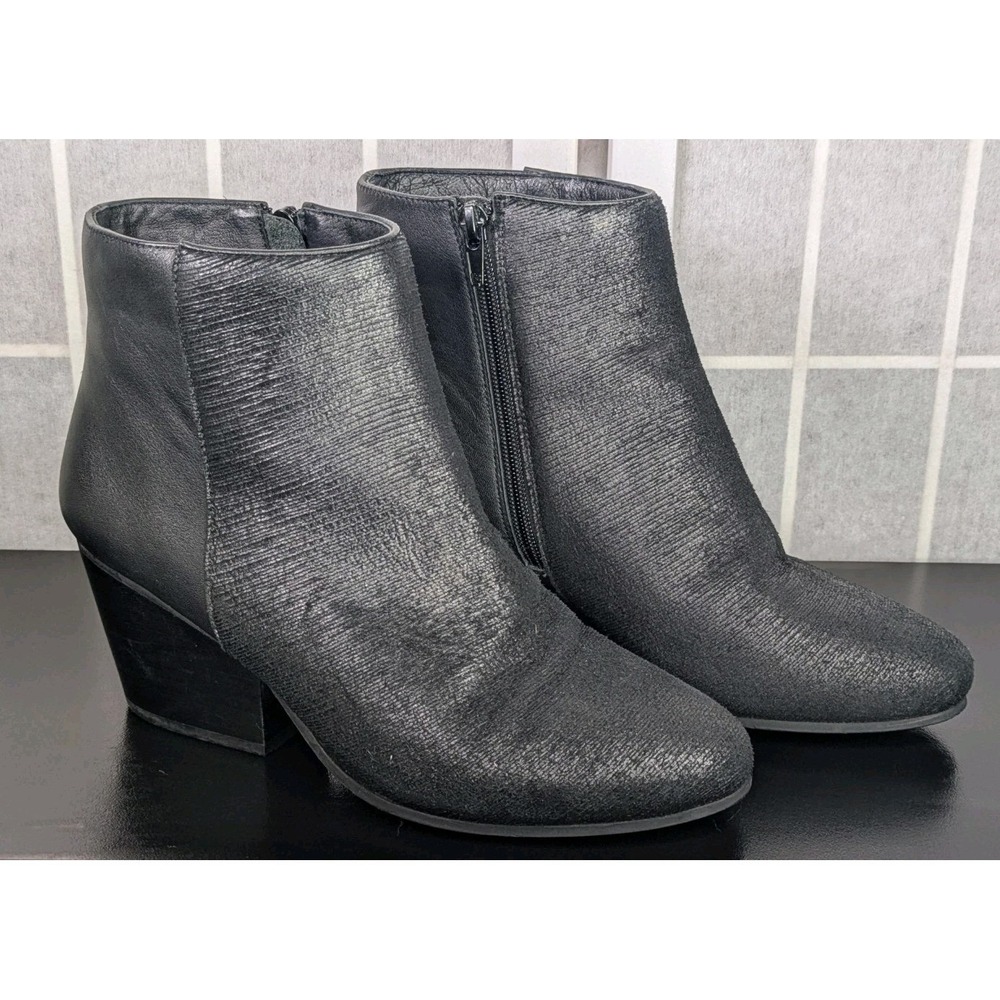 Vaneli Women Boots 8.5M Black Texture Leather Ankle Botties Block Heel Zipper